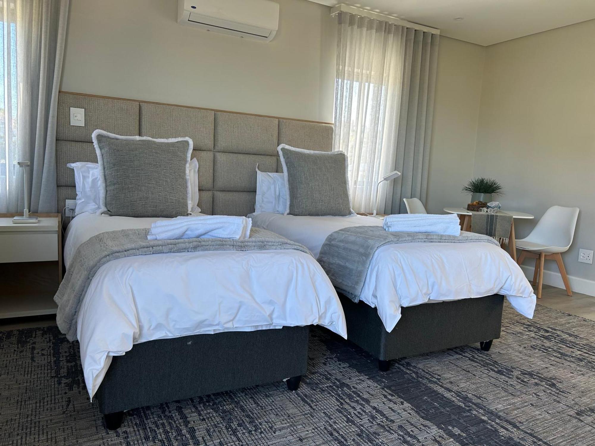 Hotel Cliff Haven Struisbaai Esterno foto