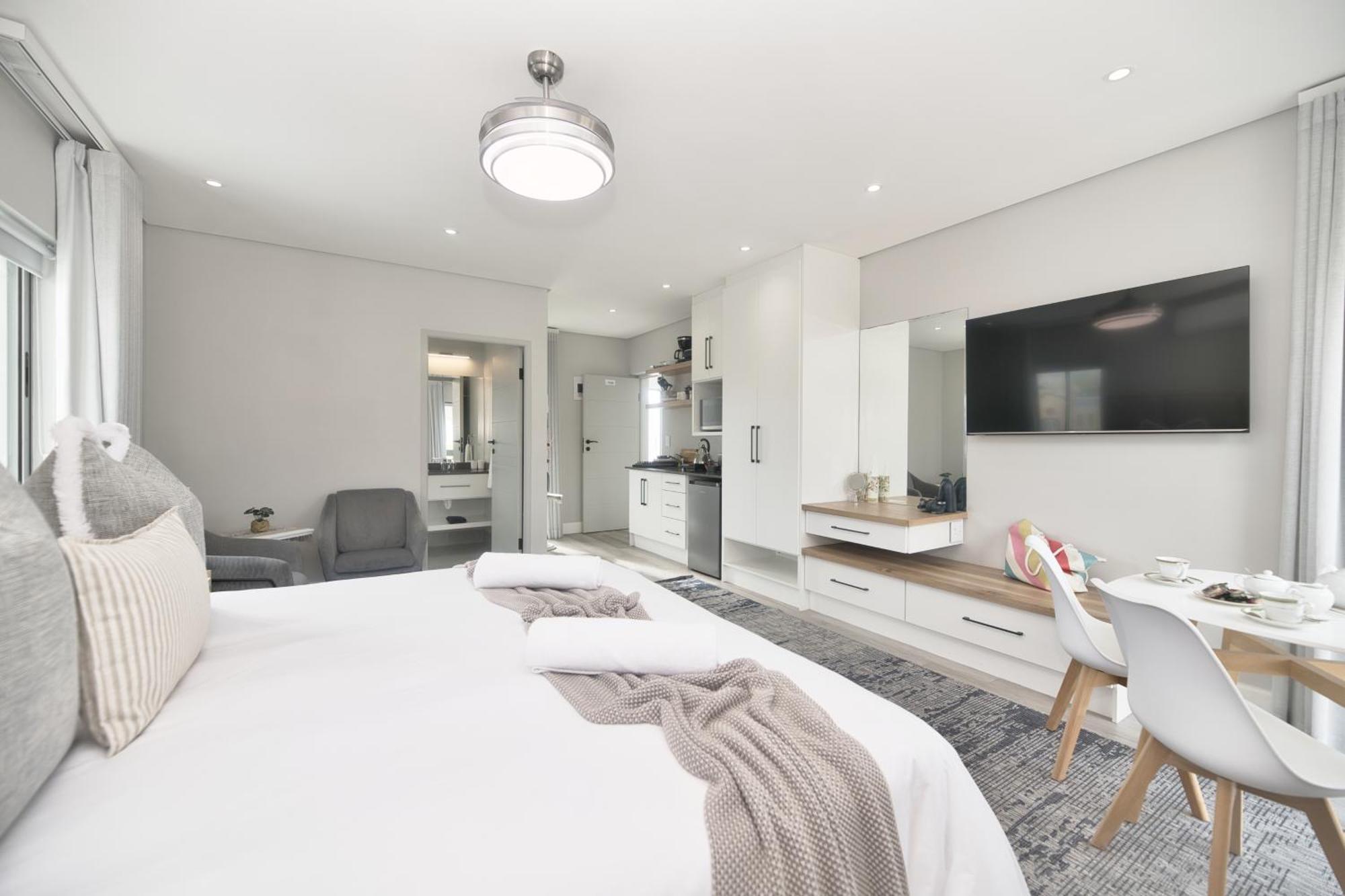 Hotel Cliff Haven Struisbaai Esterno foto