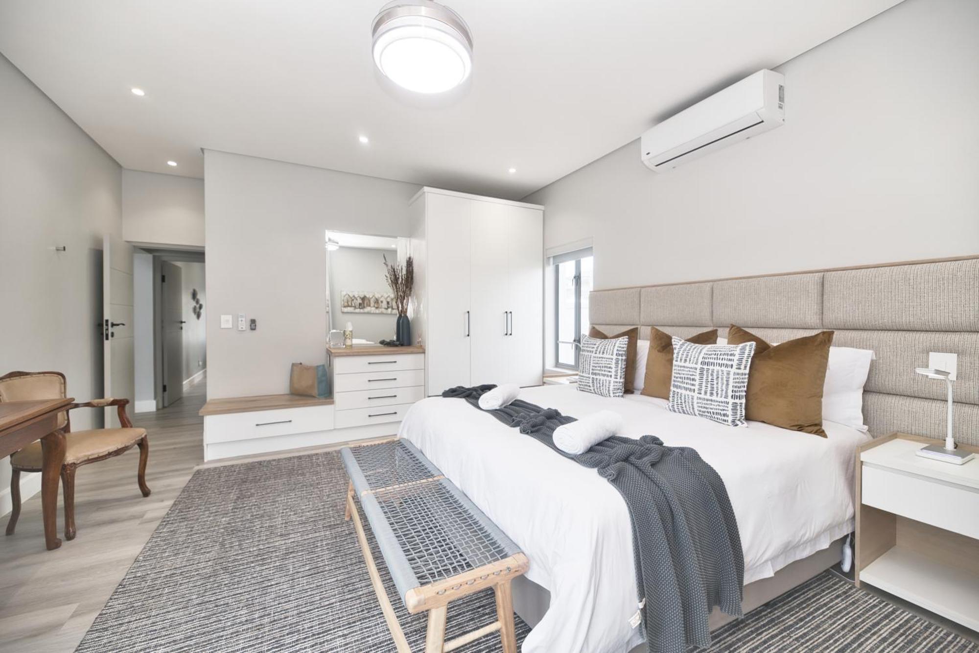 Hotel Cliff Haven Struisbaai Esterno foto