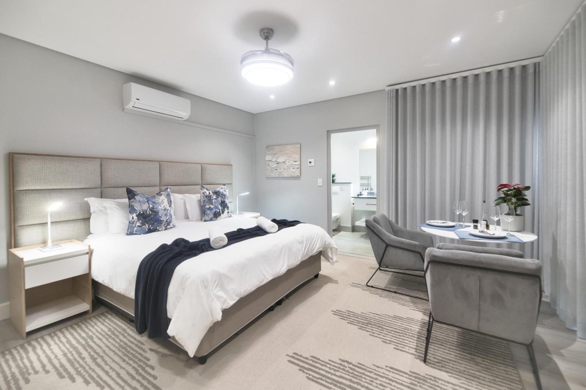 Hotel Cliff Haven Struisbaai Esterno foto